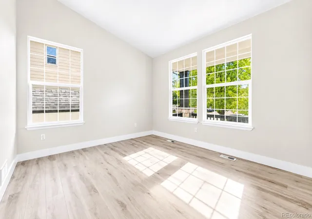 Photo 3 of Single family home for sale at 1868 Ute Crk Dr, Longmont, CO 80504 | MLS# 5491170 | Listing updated on 2026-10-08