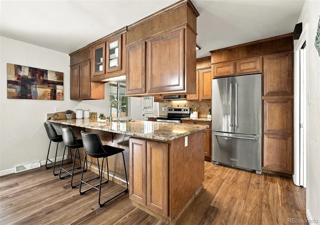 Photo 3 of Single family home for sale at 6495 Brentwood Ct, Arvada, CO 80004 | MLS# 9018060 | Listing updated on 2026-10-05
