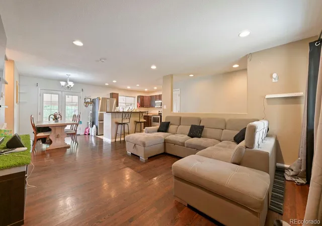 Photo 2 of Sale Pending at 1248 S Eaton St, Lakewood, CO 80232 | MLS# 1534557 | Listing updated on 2026-10-10
