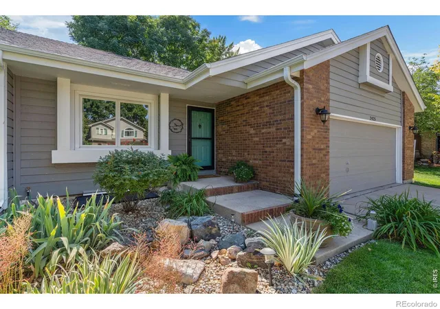 Photo 3 of Single family home for sale at 2425 Cedarwood Dr, Fort Collins, CO 80526 | MLS# IR1069477 | Listing updated on 2026-09-30