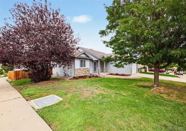 Photo 1 of Single family home for sale at 385 Cholla Dr, Loveland, CO 80537 | MLS# 9723603 | Listing updated on 2026-09-26
