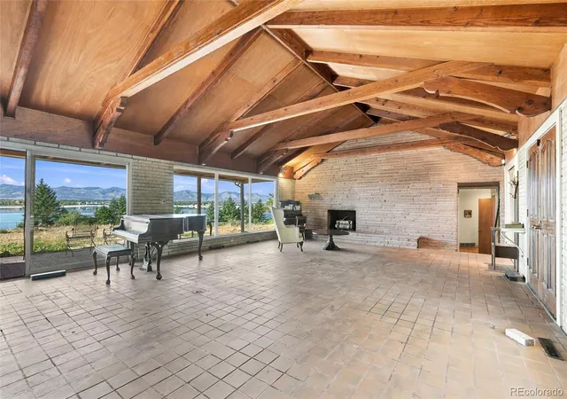 Photo 4 of Single family home for sale at 5500 Ridge Trl, Littleton, CO 80123 | MLS# 7852287 | Listing updated on 2026-10-07