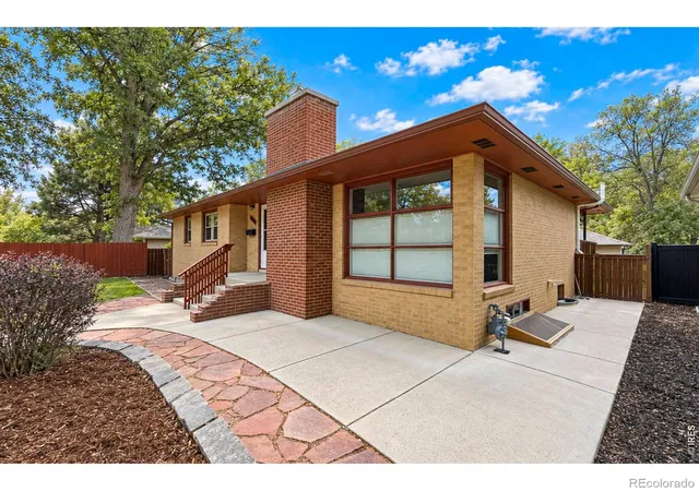 Photo 3 of Single family home for sale at 842 Grant St, Longmont, CO 80501 | MLS# IR1069489 | Listing updated on 2026-09-30