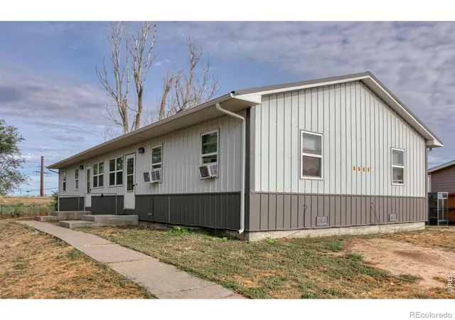 Photo 1 of Single family home for sale at 1057 Williams St, Brush, CO 80723 | MLS# IR1069492 | Listing updated on 2026-09-25