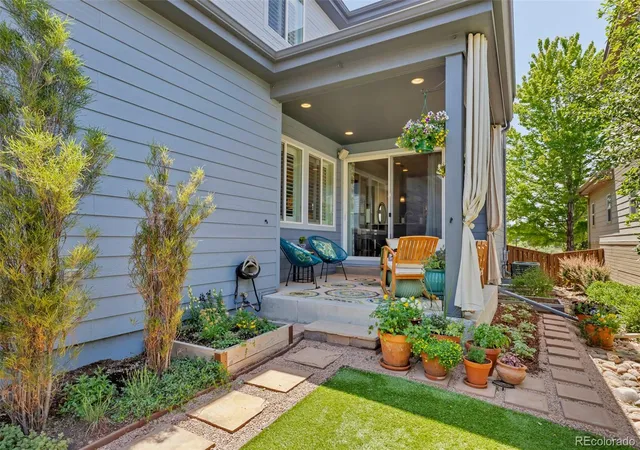Photo 3 of Single family home for sale at 9690 Dunning Cir, Highlands Ranch, CO 80126 | MLS# 7938581 | Listing updated on 2026-10-04