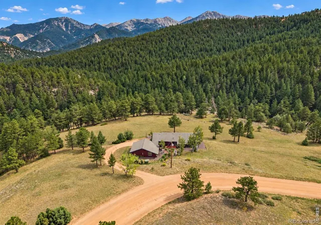 Photo 1 of Townhouse for sale at 936 Pika Rd, Boulder, CO 80302 | MLS# IR1069493 | Listing updated on 2026-09-28
