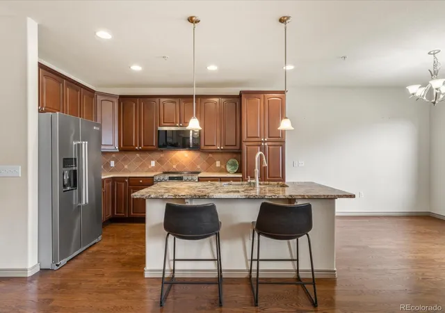 Listing Photo 5 - Condo for sale in building located at 11923 W Long Cir, Littleton, CO 80127 - Unit #103