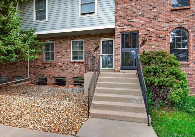 Photo 3 of Townhouse for sale at 6489 S Dayton St, Englewood, CO 80111 | MLS# 7308402 | Listing updated on 2026-09-25