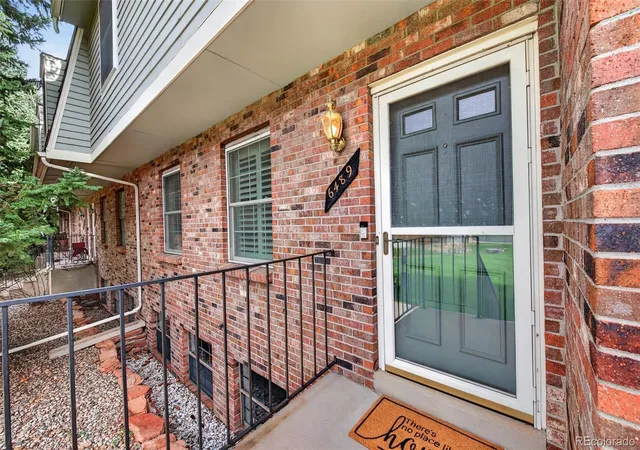 Photo 3 of Townhouse for sale at 6489 S Dayton St, Englewood, CO 80111 | MLS# 7308402 | Listing updated on 2026-09-25