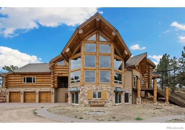 Photo 3 of Single family home for sale at 2915 Sedona Hills Dr, Loveland, CO 80537 | MLS# IR1069502 | Listing updated on 2026-09-29