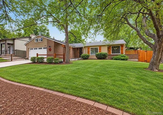 Photo 4 of Single family home for sale at 1051 Xenophon St, Golden, CO 80401 | MLS# 5000328 | Listing updated on 2026-10-07