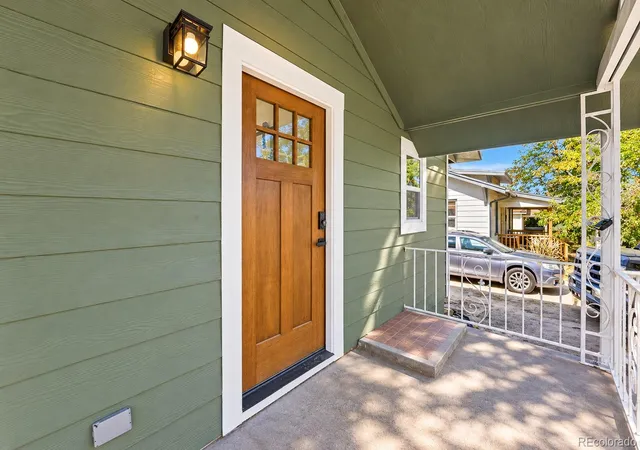 Photo 1 of Single family home for sale at 4035 S Sherman St, Englewood, CO 80113 | MLS# 5960747 | Listing updated on 2026-10-08