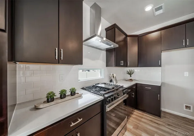 Photo 4 of Single family home for sale at 22103 E 49th Place, Aurora, CO 80019 | MLS# 7757502 | Listing updated on 2026-09-27