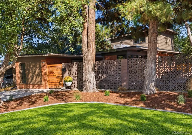 Photo 1 of Single family home for sale at 1210 Ivy St, Denver, CO 80220 | MLS# 4397828 | Listing updated on 2026-10-27