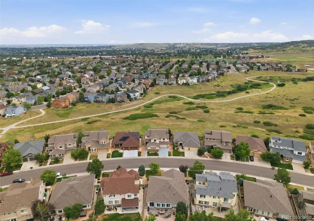 Photo 4 of Single family home for sale at 10977 Glengate Cir, Highlands Ranch, CO 80130 | MLS# 2500428 | Listing updated on 2026-09-28