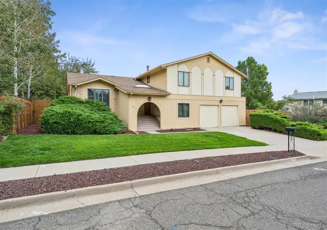 Photo 1 of Single family home for sale at 8320 Webster St, Arvada, CO 80003 | MLS# 3756861 | Listing updated on 2026-09-25