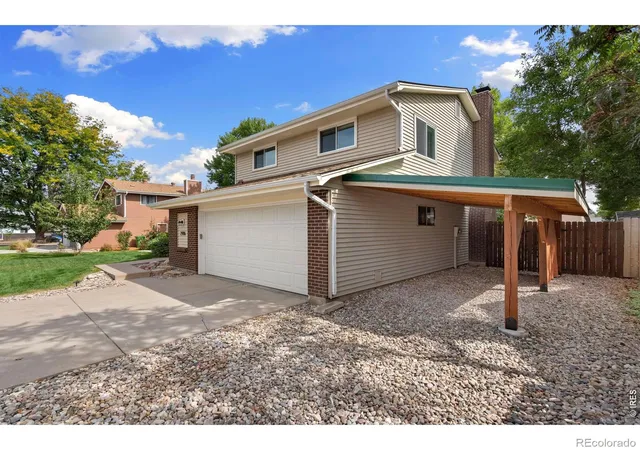 Photo 3 of Single family home for sale at 2906 Tumbleweed Ln, Fort Collins, CO 80526 | MLS# IR1069514 | Listing updated on 2026-10-07