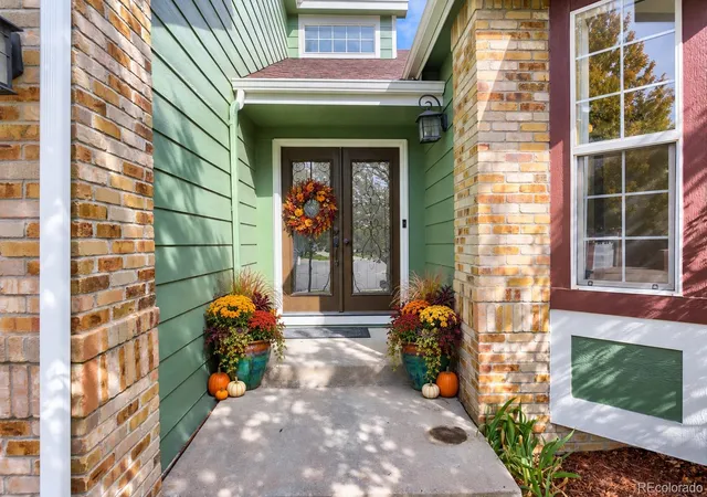 Photo 1 of Single family home for sale at 5704 S Genoa Ct, Aurora, CO 80015 | MLS# 2866240 | Listing updated on 2026-10-06