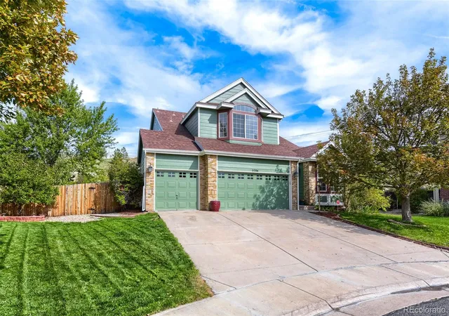Photo 2 of Single family home for sale at 5704 S Genoa Ct, Aurora, CO 80015 | MLS# 2866240 | Listing updated on 2026-10-06