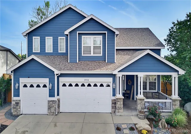 Photo 2 of Single family home for sale at 1924 Alpine St, Longmont, CO 80504 | MLS# 2382734 | Listing updated on 2026-10-07