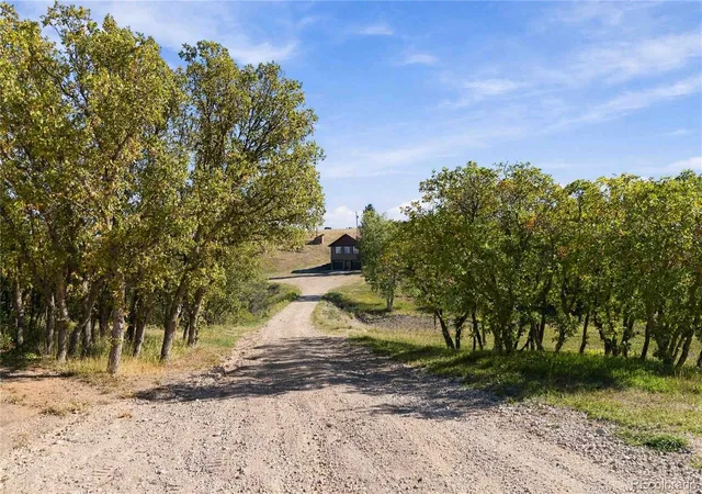 Photo 1 of Single family home for sale at 1551 Peak View Dr, Castle Rock, CO 80109 | MLS# 5022006 | Listing updated on 2026-10-10