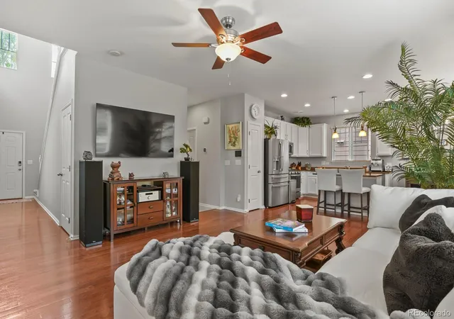 Photo 4 of Single family home for sale at 4869 S Picadilly Ct, Aurora, CO 80015 | MLS# 8046246 | Listing updated on 2026-10-03