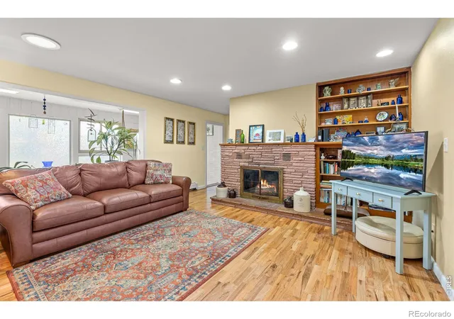 Photo 3 of Single family home for sale at 33 Mcdonald Ave, Brush, CO 80723 | MLS# IR1069540 | Listing updated on 2026-09-26