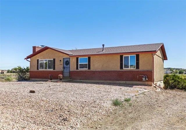 Photo 2 of Single family home for sale at 1783 W Chimazo Plz, Pueblo, CO 81007 | MLS# 3376752 | Listing updated on 2026-10-05