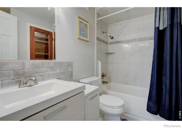 Photo 4 of Single family home for sale at 4009 Wonderland Hl Ave, Boulder, CO 80304 | MLS# IR1069547 | Listing updated on 2026-09-29
