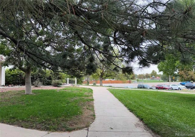 Photo 4 of Townhouse for sale at 4126 S Mobile Cir #A, Aurora, CO 80013 | MLS# 9675303 | Listing updated on 2026-10-01