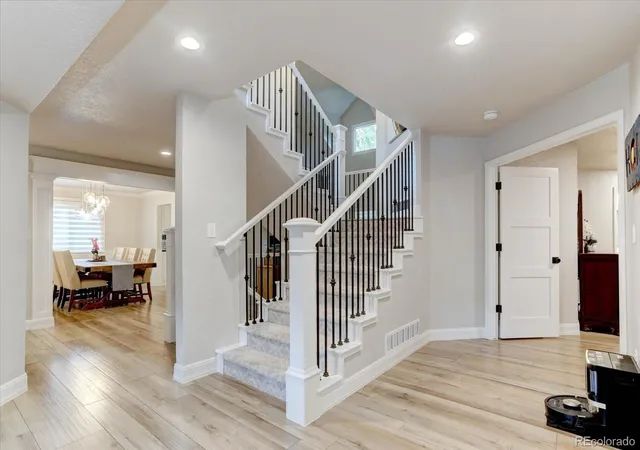 Photo 3 of Sale Pending at 7 Desert Willow Ln, Littleton, CO 80127 | MLS# 6521249 | Listing updated on 2026-10-13