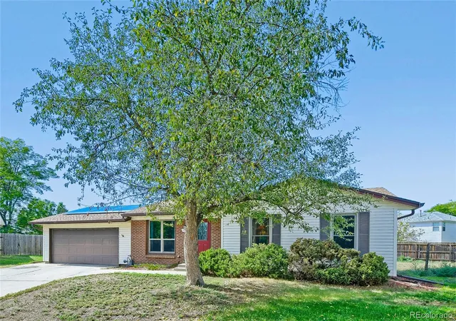 Photo 1 of Single family home for sale at 17411 E Gunnison Pl, Aurora, CO 80017 | MLS# 8308948 | Listing updated on 2026-09-26