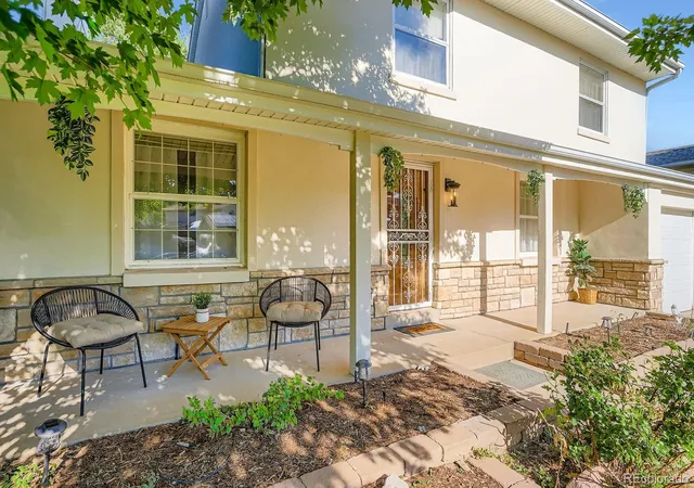 Photo 2 of Single family home for sale at 2514 S Elkhart St, Aurora, CO 80014 | MLS# 3796974 | Listing updated on 2026-10-07