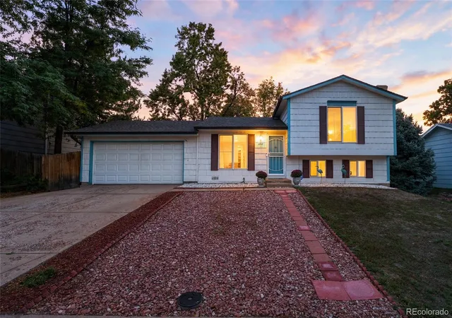 Photo 1 of Single family home for sale at 2127 S Joplin Way, Aurora, CO 80013 | MLS# 7107597 | Listing updated on 2026-10-02