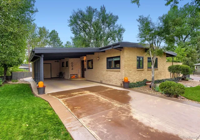 Photo 2 of Single family home for sale at 694 W Shepperd Ave, Littleton, CO 80120 | MLS# 3270761 | Listing updated on 2026-10-04