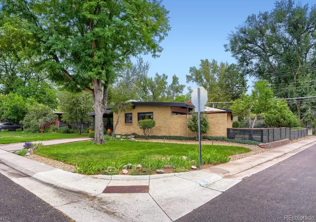 Photo 4 of Single family home for sale at 694 W Shepperd Ave, Littleton, CO 80120 | MLS# 3270761 | Listing updated on 2026-10-04