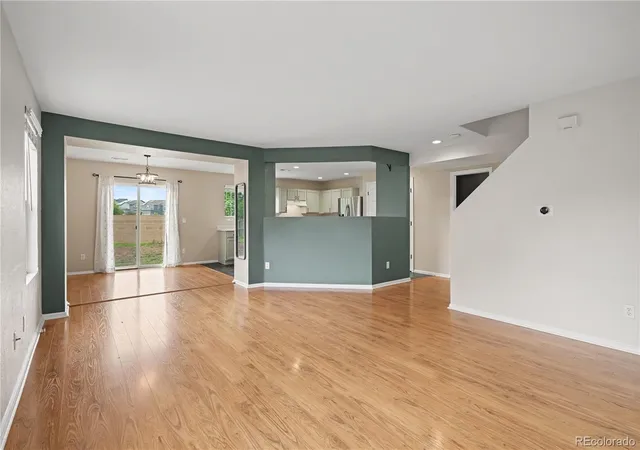 Photo 3 of Townhouse for sale at 8090 S Kittredge Ct, Englewood, CO 80112 | MLS# 6433917 | Listing updated on 2026-10-03
