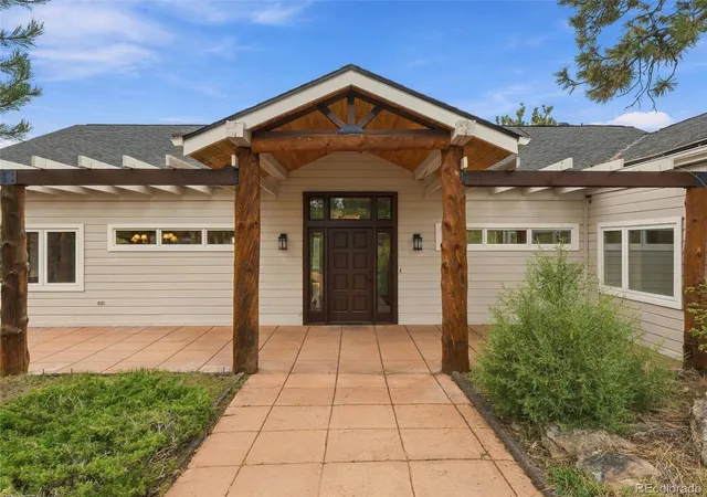 Photo 4 of Single family home for sale at 35000 Fox Ridge Rd, Evergreen, CO 80439 | MLS# 9553907 | Listing updated on 2026-10-01