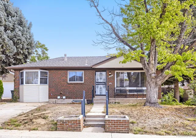 Single family home for sale at 10670 Rosalie Dr, Northglenn, CO 80233 | MLS# 9684601