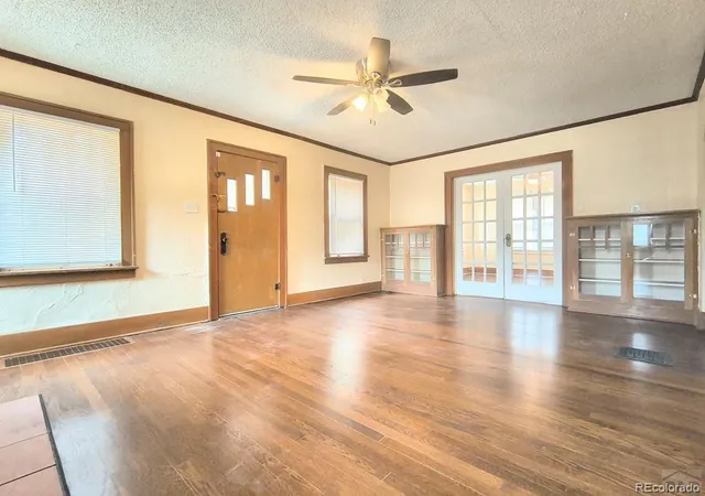 Photo 2 of Single family home for sale at 2124 West St, Pueblo, CO 81003 | MLS# 5307003 | Listing updated on 2026-09-27