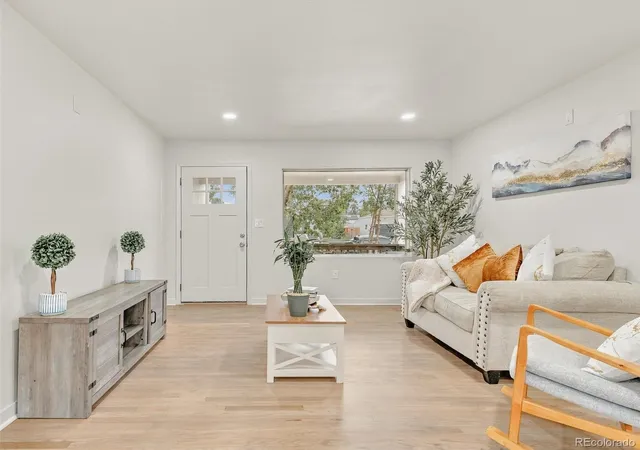 Photo 4 of Single family home for sale at 1967 Macon St, Aurora, CO 80010 | MLS# 3814895 | Listing updated on 2026-10-07