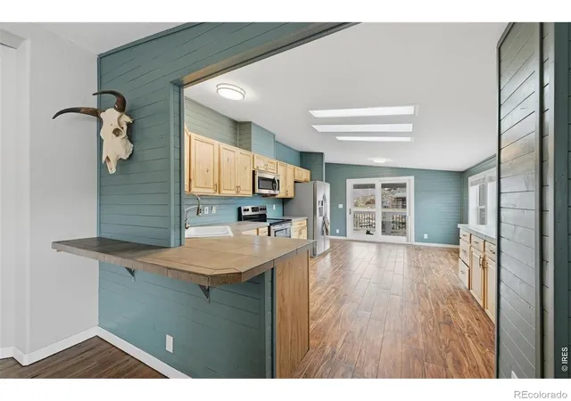 Photo 4 of Single family home for sale at 1004 Deer Meadow Way, Livermore, CO 80536 | MLS# IR1069565 | Listing updated on 2026-09-28