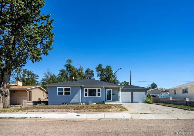 Photo 3 of Single family home for sale at 1614 Alexander Cir, Pueblo, CO 81001 | MLS# 9774281 | Listing updated on 2026-10-01