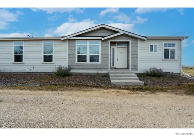 Photo 2 of Single family home for sale at 569 S Bonnie Ln, Watkins, CO 80137 | MLS# IR1069567 | Listing updated on 2026-09-28