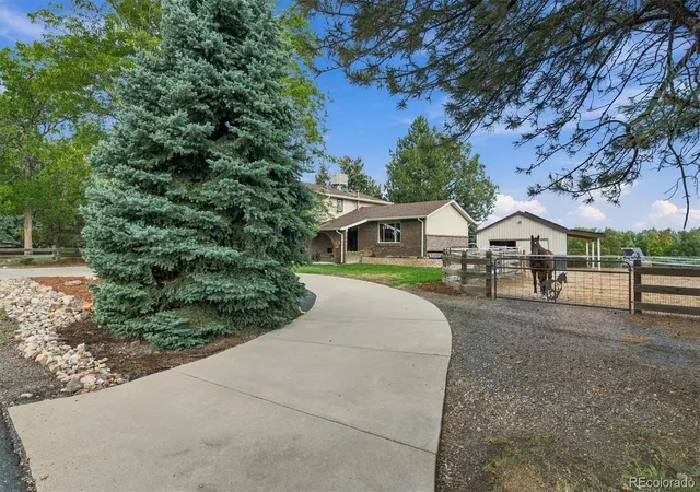 Photo 4 of Single family home for sale at 17425 W 57th Avenue, Golden, CO 80403 | MLS# 5370278 | Listing updated on 2026-10-05