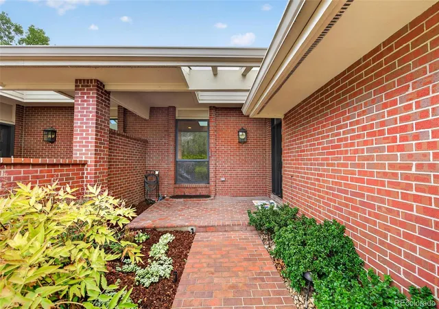 Photo 2 of Condo for sale at 2800 S University Blvd #158, Denver, CO 80210 | MLS# 3998944 | Listing updated on 2026-10-09