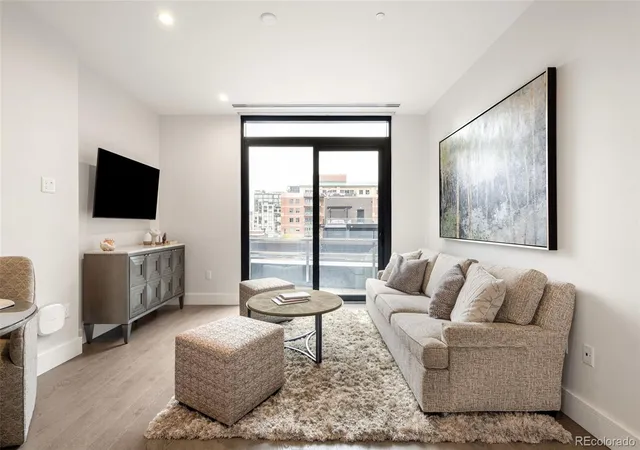 Photo 3 of Condo for sale at 1901 Wazee St #304, Denver, CO 80202 | MLS# 2073660 | Listing updated on 2026-09-28
