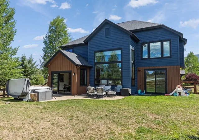 Photo 3 of Single family home for sale at 10 Dylan Ct, Dillon, CO 80435 | MLS# 7702433 | Listing updated on 2026-09-28