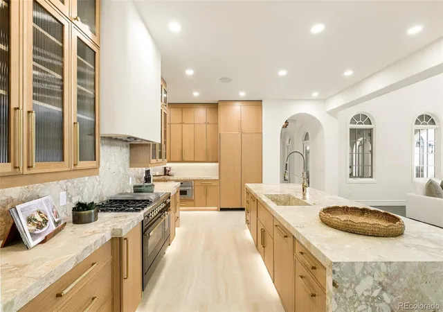 Photo 2 of Single family home for sale at 15 Foxtail Cir, Englewood, CO 80113 | MLS# 4050975 | Listing updated on 2026-10-08