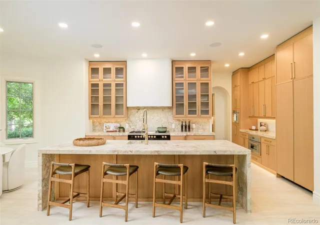 Photo 3 of Single family home for sale at 15 Foxtail Cir, Englewood, CO 80113 | MLS# 4050975 | Listing updated on 2026-10-08